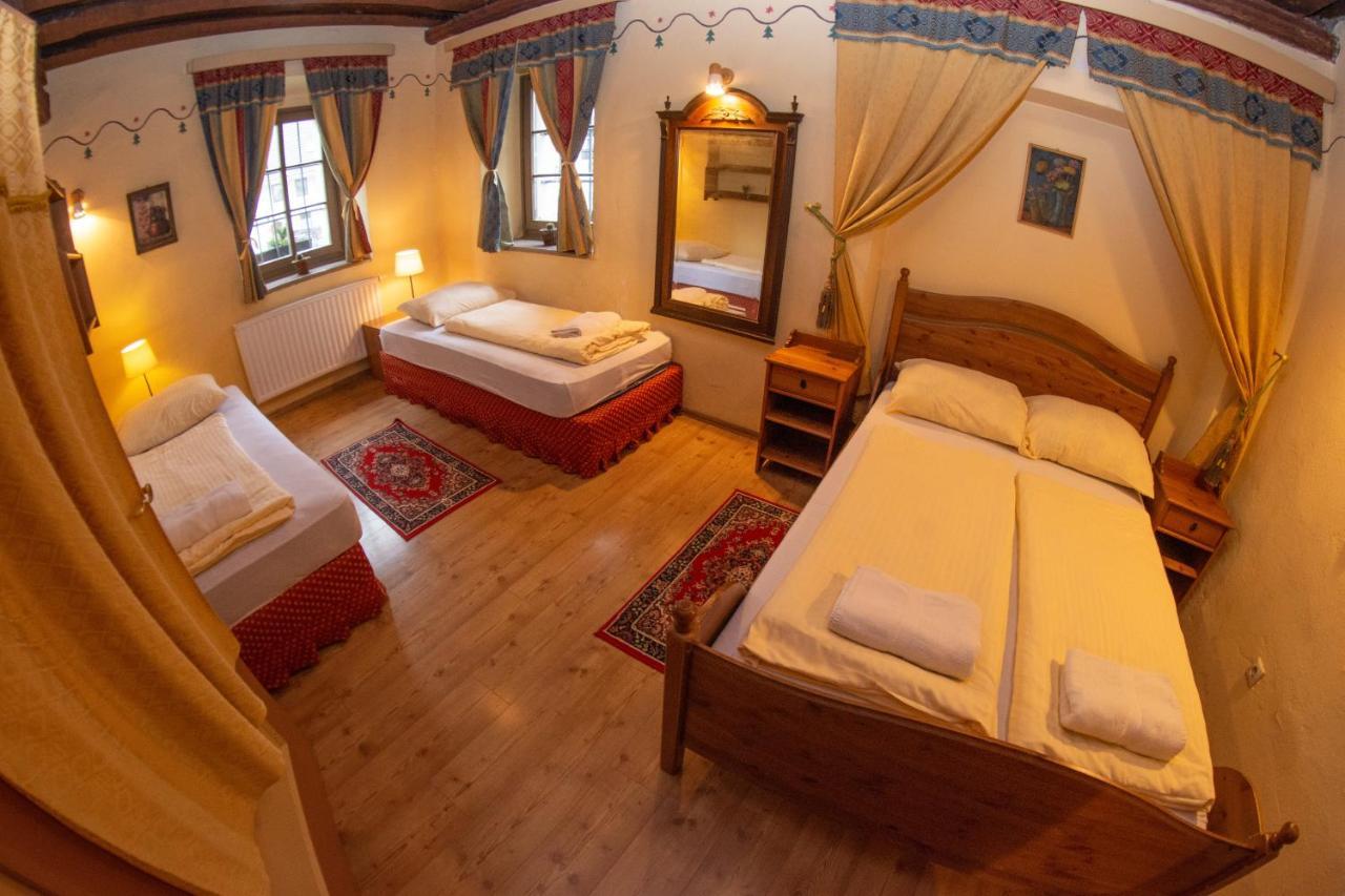 Apartments Belopeski Dvori Kranjska Gora Ruang foto
